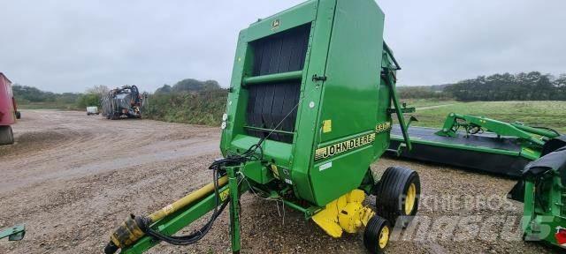 John Deere 590 Rundballe-pressere