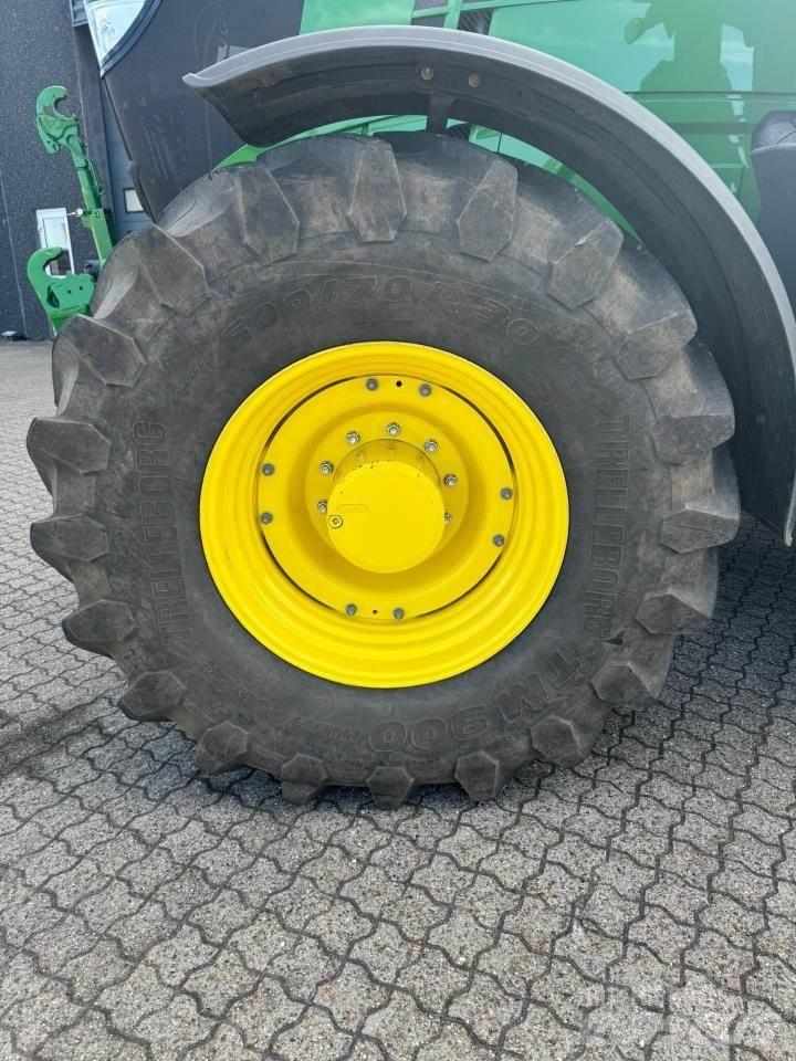 John Deere 6250R Traktorer