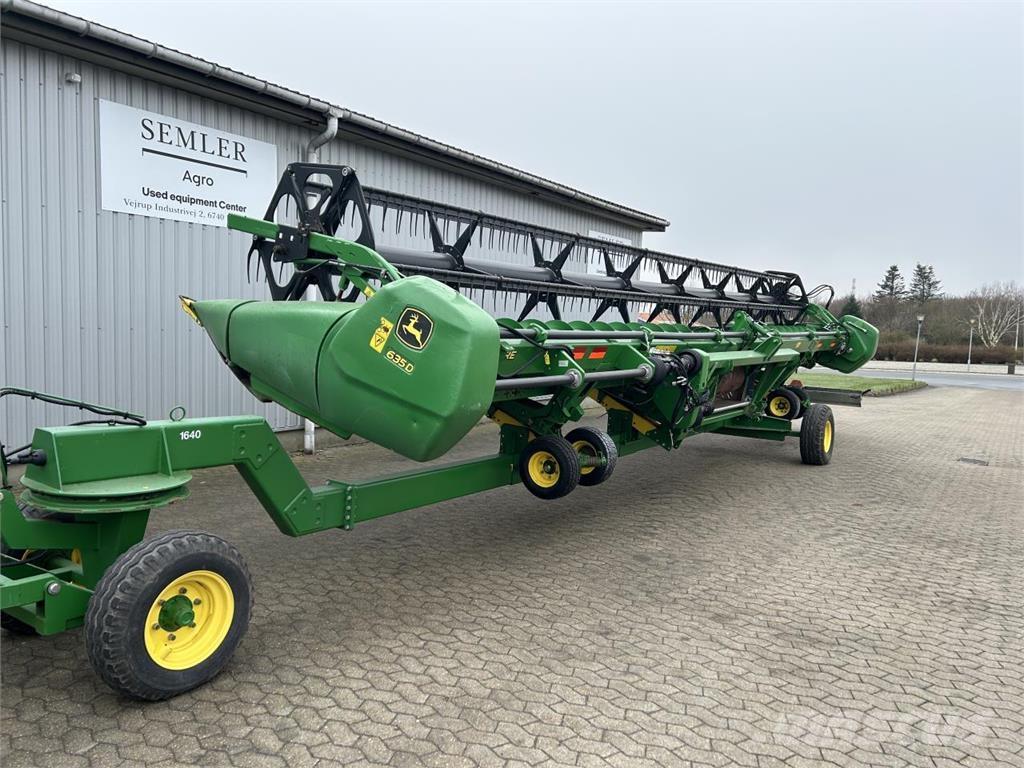 John Deere 635D Hoveder til mejetærskere