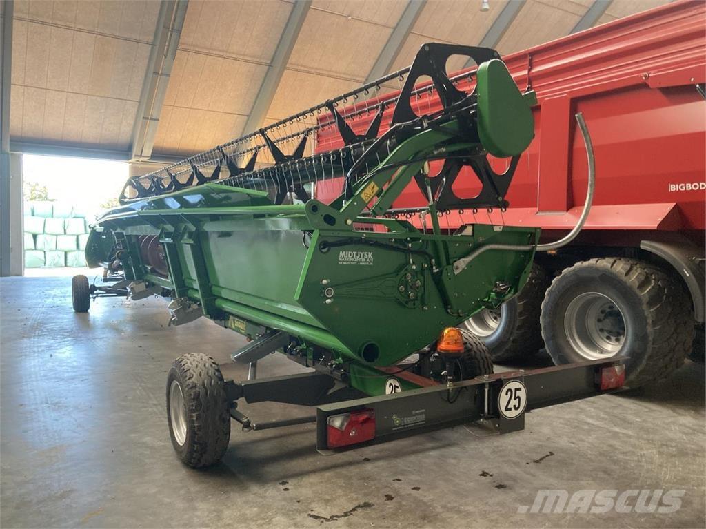 John Deere 635R Hoveder til mejetærskere