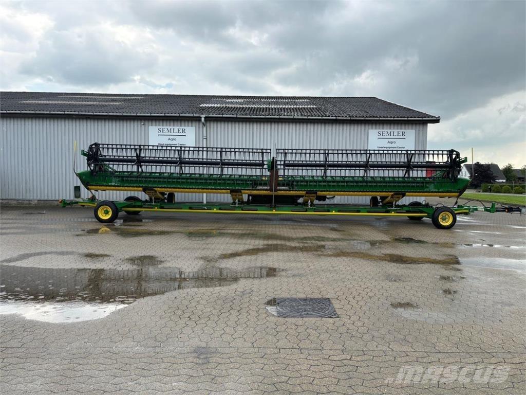 John Deere 640D Hoveder til mejetærskere