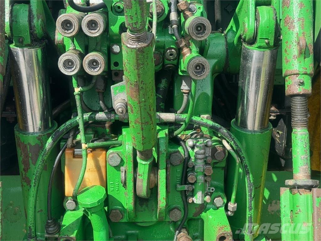 John Deere 6820 Traktorer