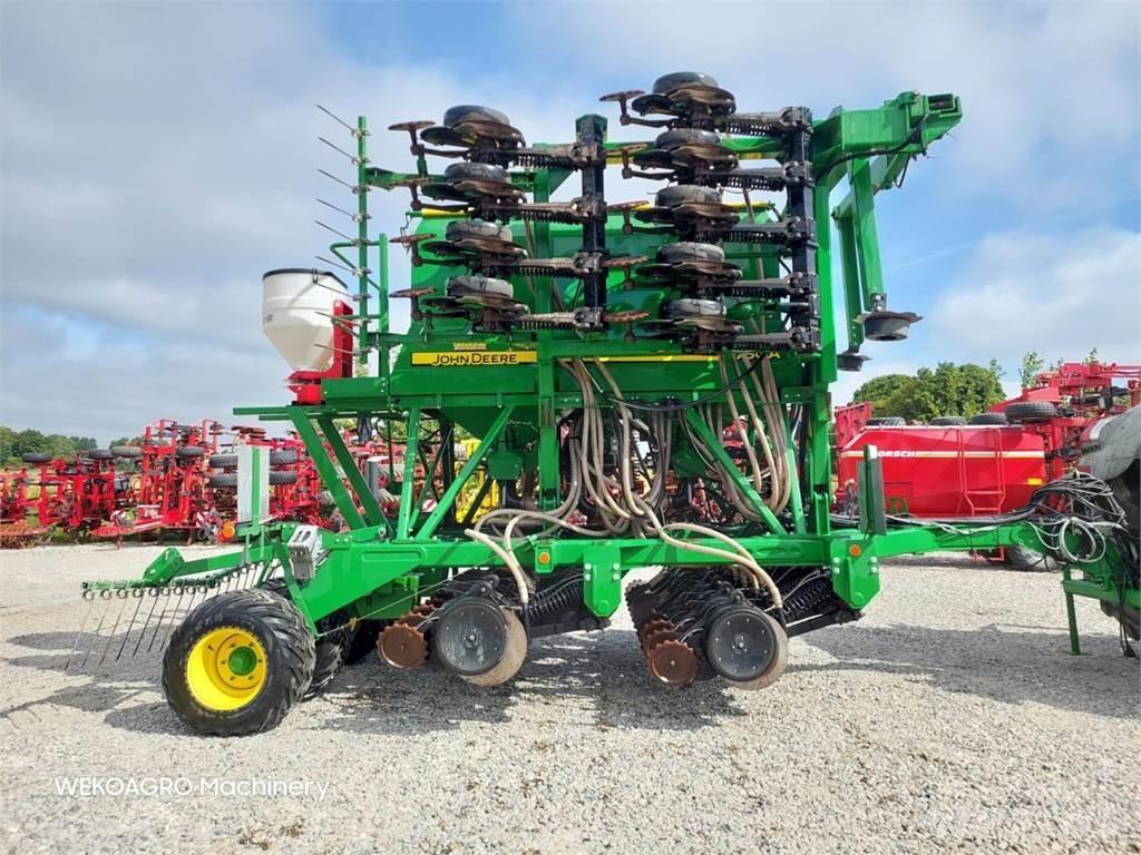 John Deere 750 A Såmaskine