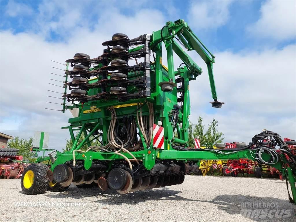 John Deere 750 A Såmaskine
