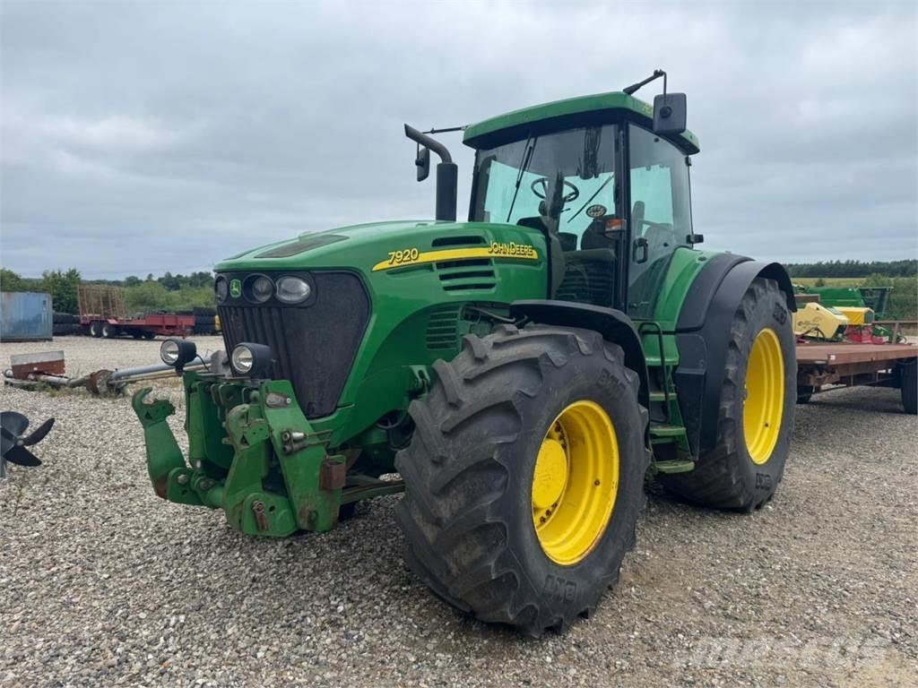 John Deere 7920 Traktorer