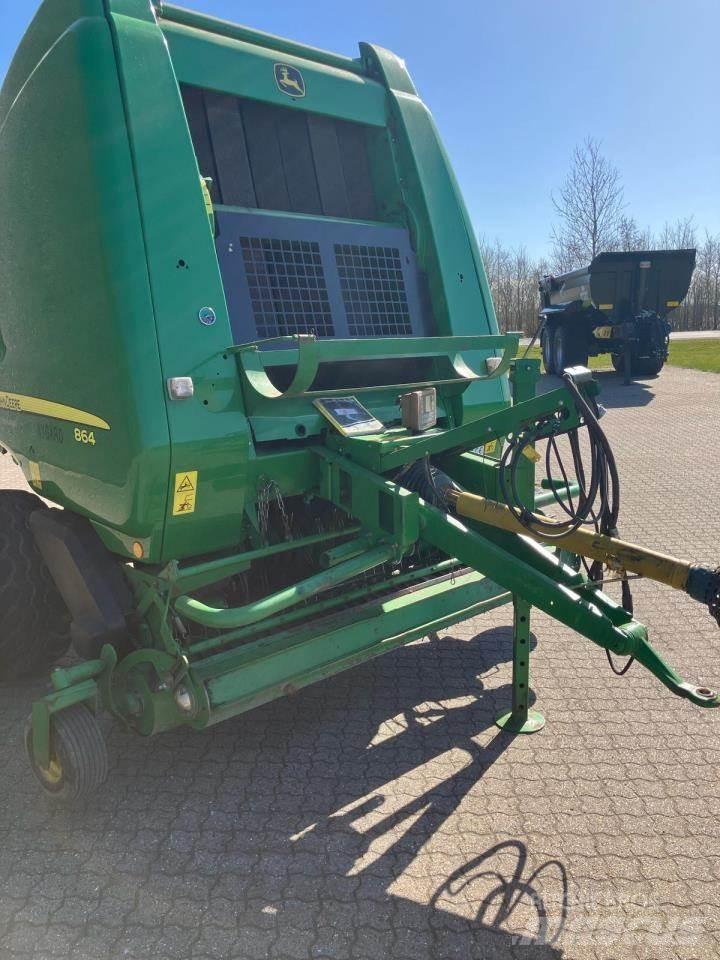John Deere 864 Rundballe-pressere