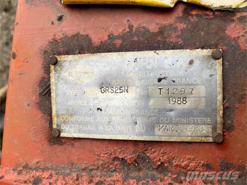 Kuhn GSR 25 N River og høvendere
