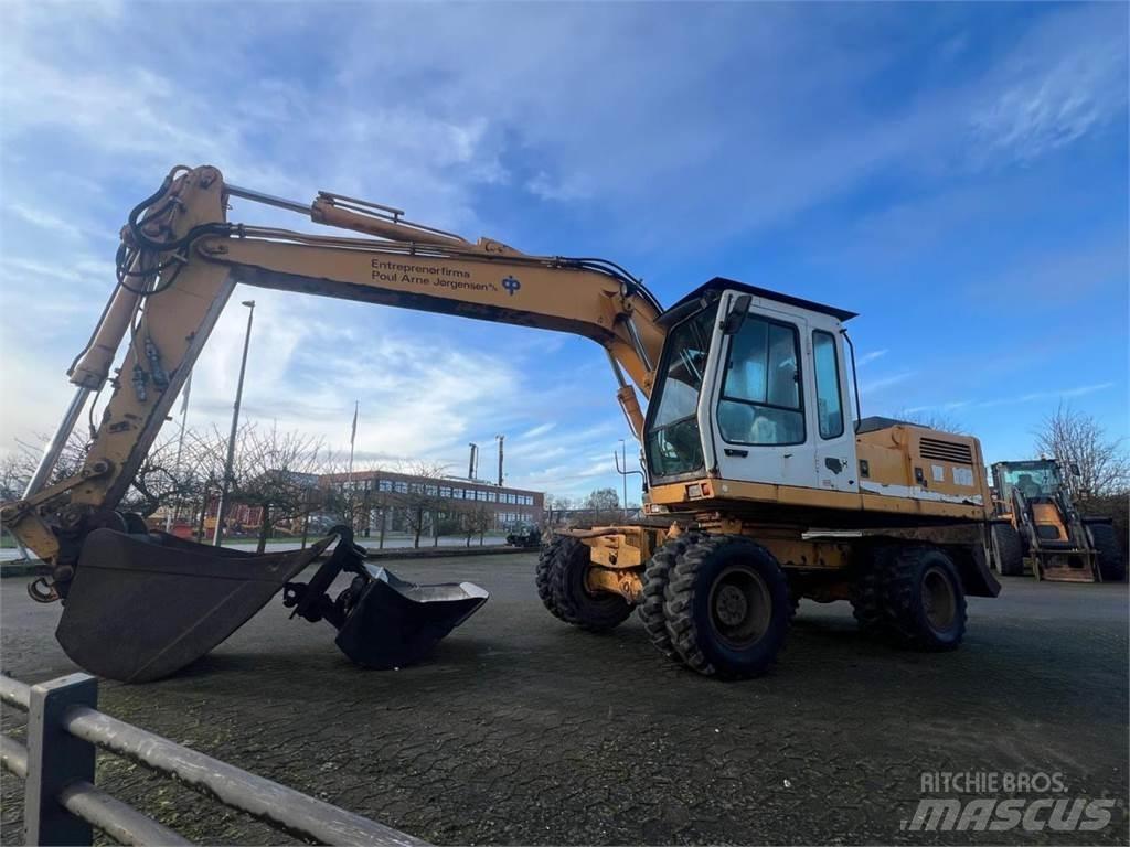 Liebherr 902 Gravemaskiner på hjul