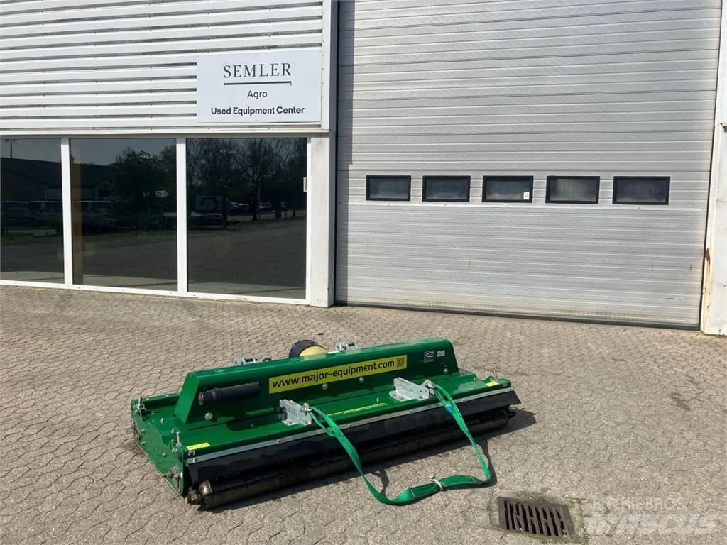 Major MJ71 240 Græsslåmaskiner