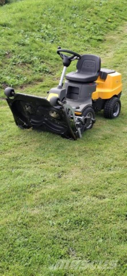 Stiga 320 Kompakte traktorer