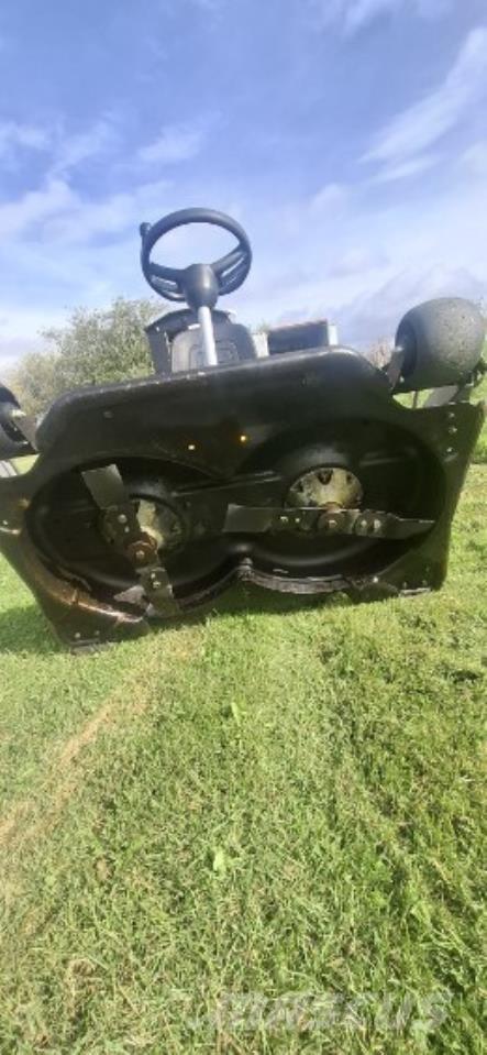Stiga 320 Kompakte traktorer