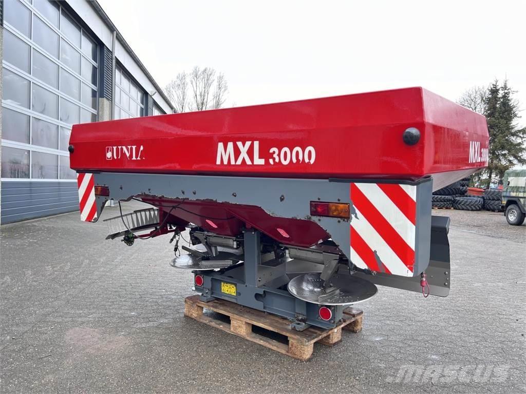 Unia MXL3000 Gødningssprøjter