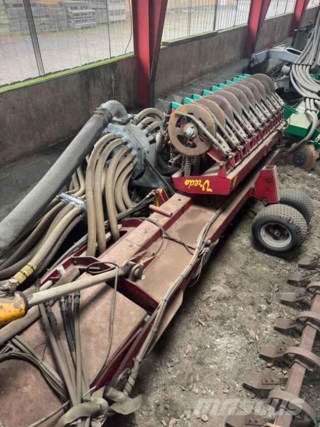 Vredo 12 Gødningssprøjter