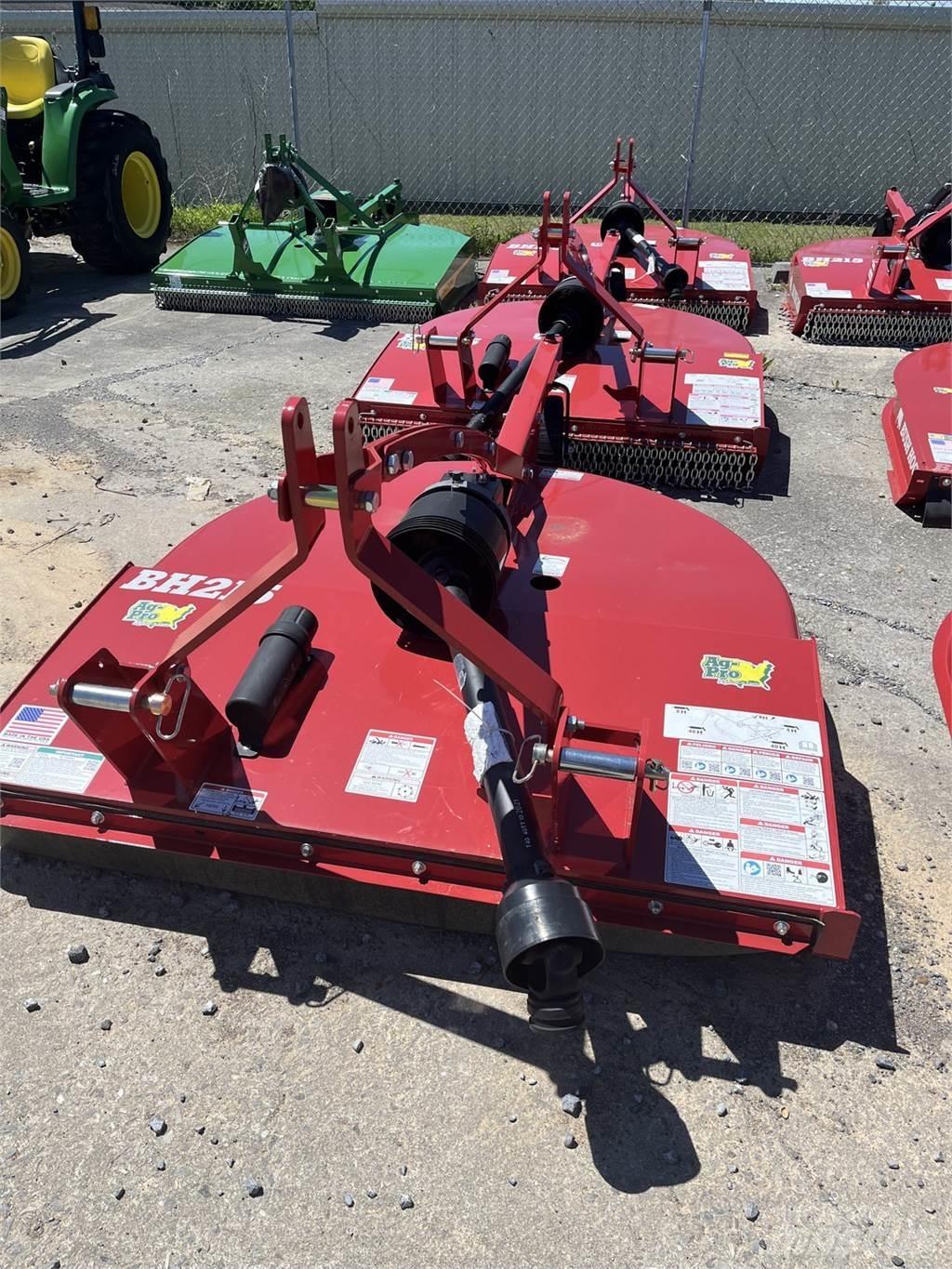 Bush Hog BH215 Balleskærere og -stablere