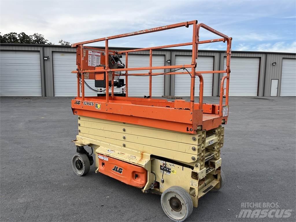 JLG 3246ES Andre kraner