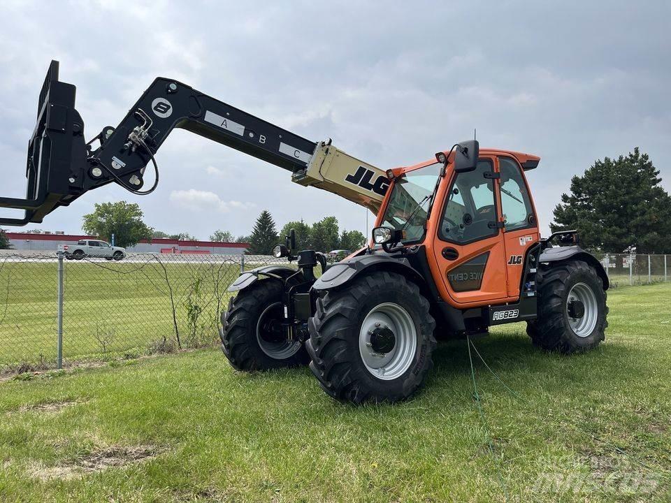 JLG 823 Teleskoplæssere