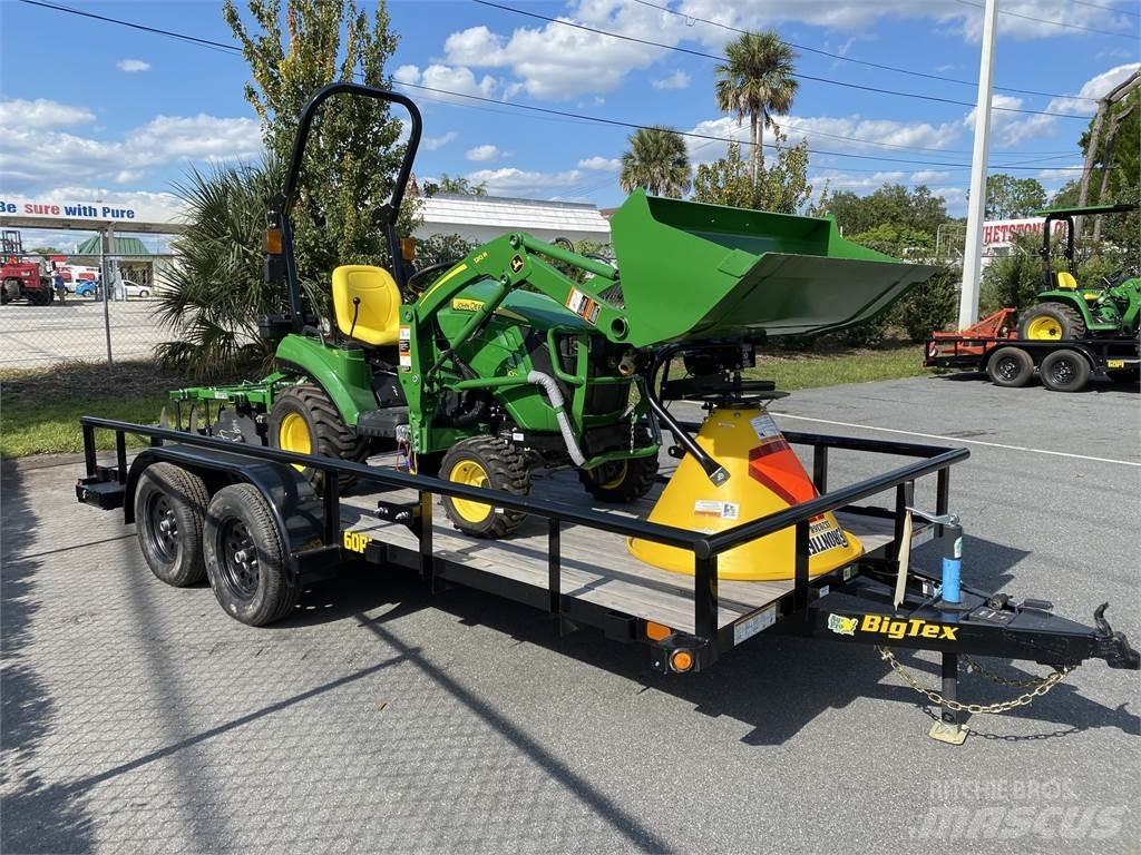John Deere 1023E Kompakte traktorer