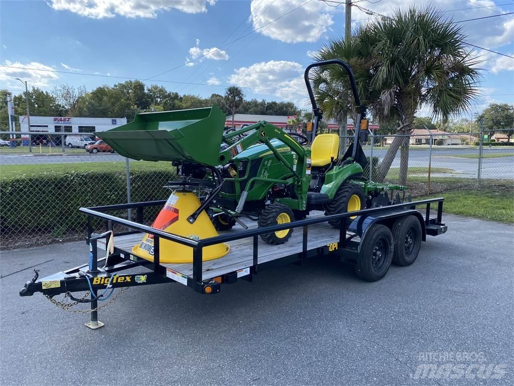 John Deere 1023E Kompakte traktorer