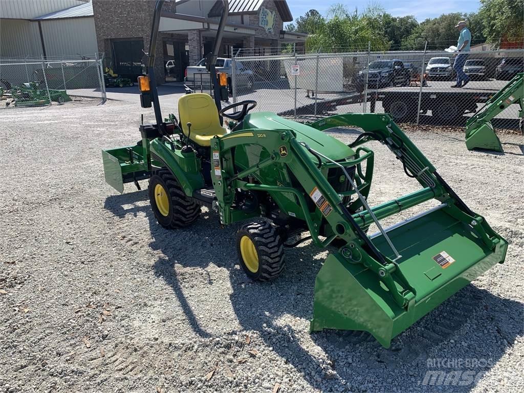 John Deere 1023E Kompakte traktorer