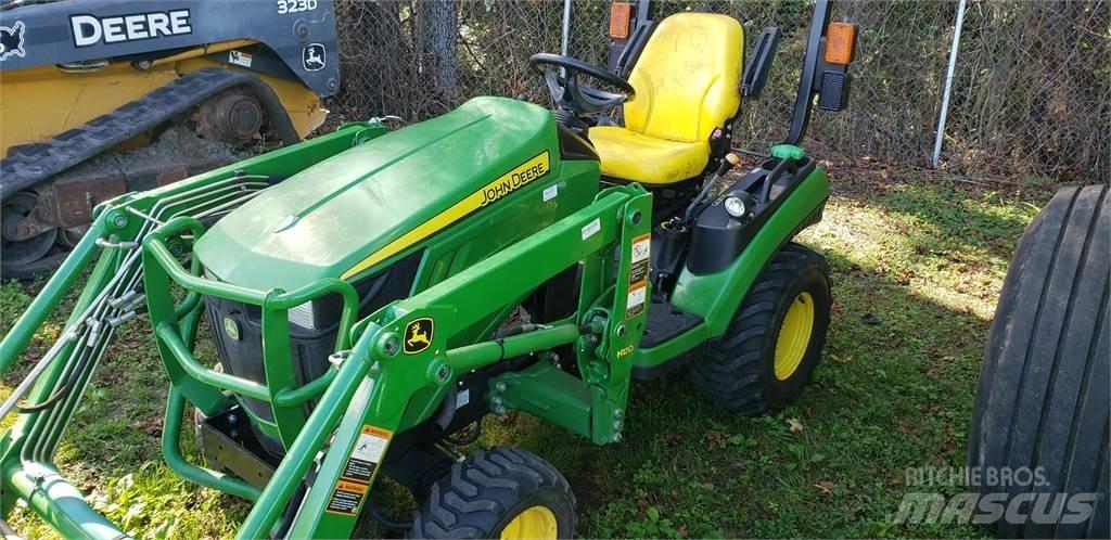John Deere 1023E Kompakte traktorer