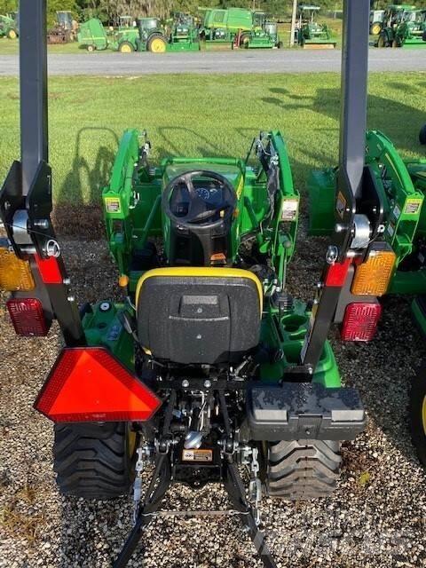 John Deere 1023E Kompakte traktorer