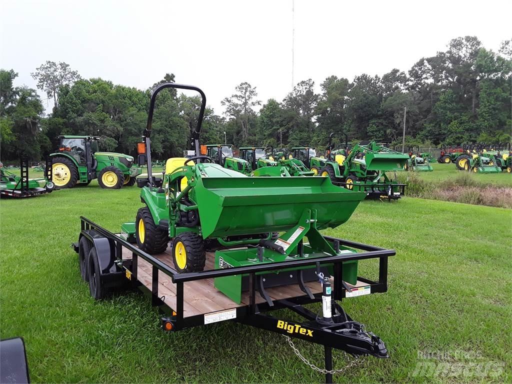 John Deere 1025R Kompakte traktorer