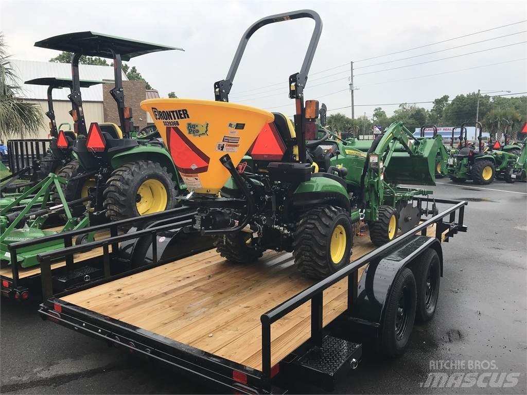 John Deere 1025R Kompakte traktorer