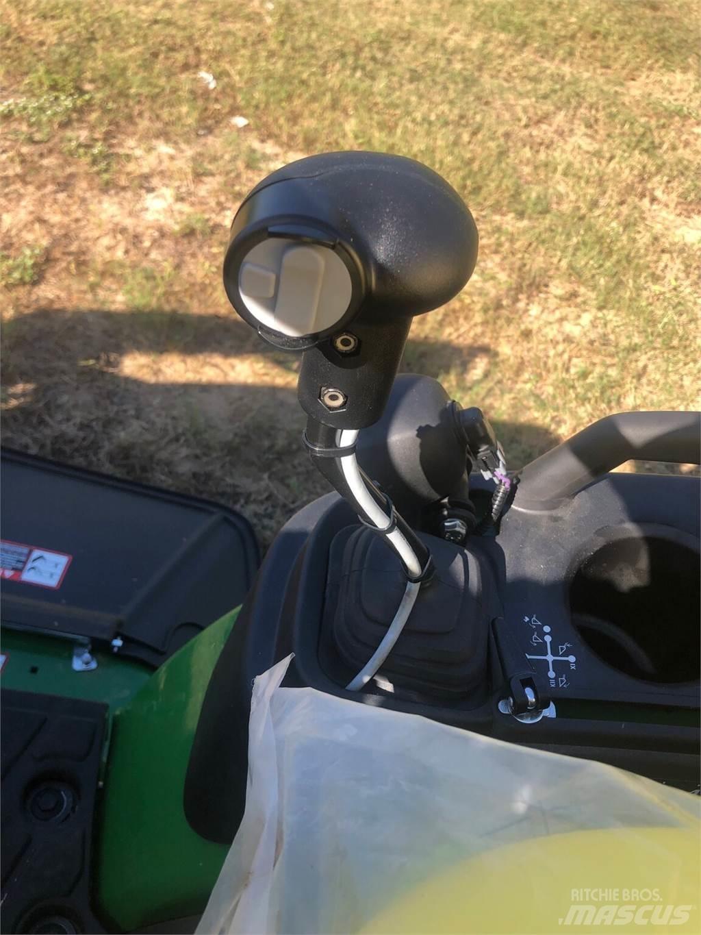 John Deere 1025R Kompakte traktorer