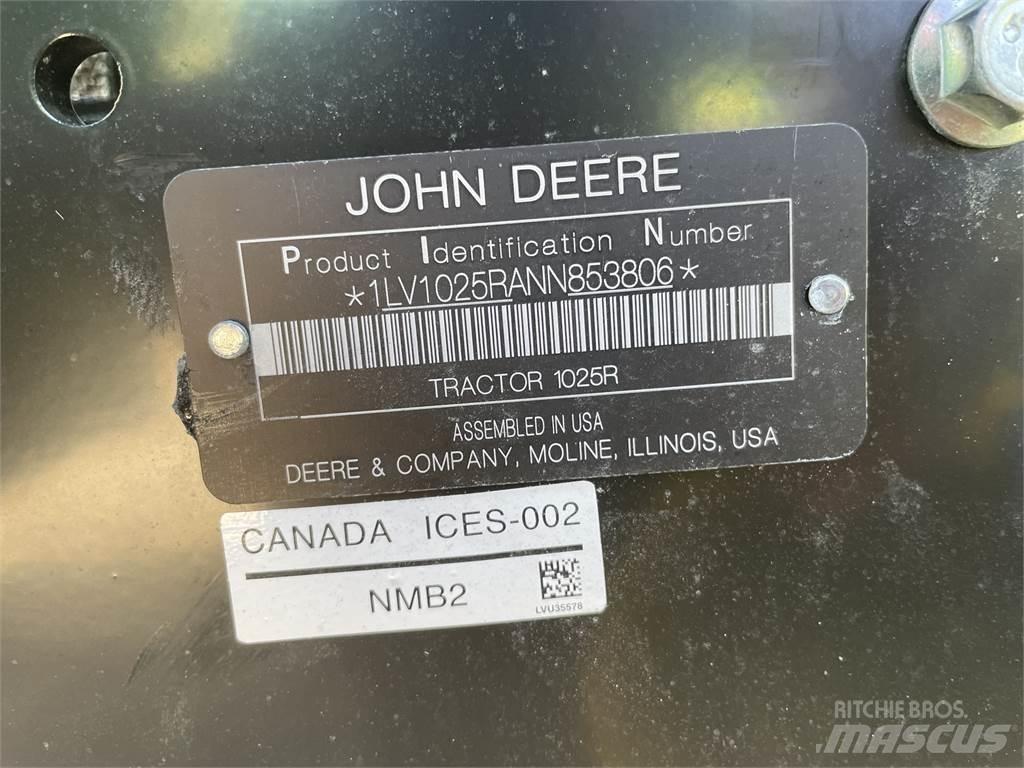 John Deere 1025R Kompakte traktorer