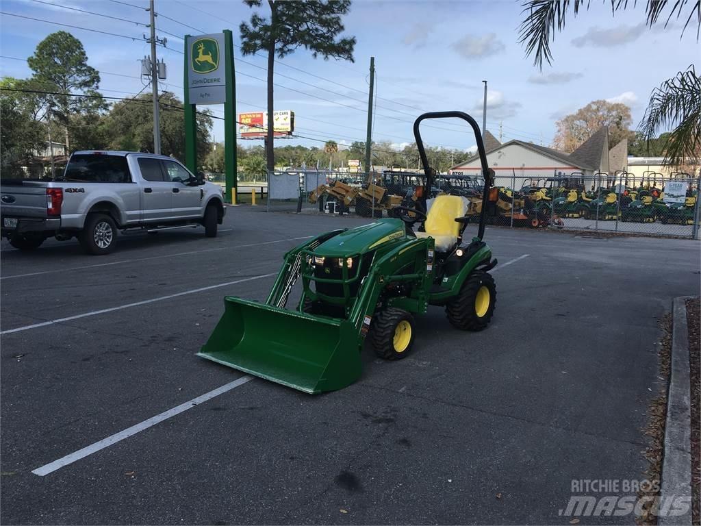 John Deere 1025R Kompakte traktorer