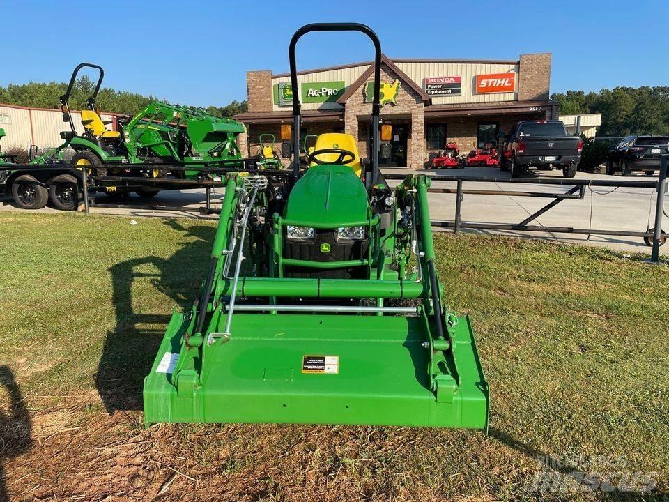 John Deere 1025R Kompakte traktorer