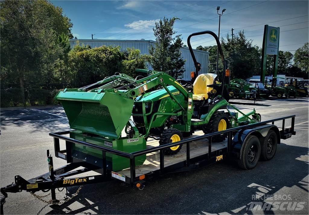 John Deere 1025R Kompakte traktorer