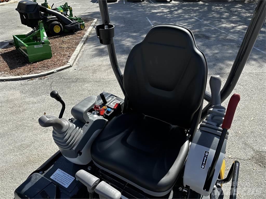 John Deere 17 P Minigravemaskiner