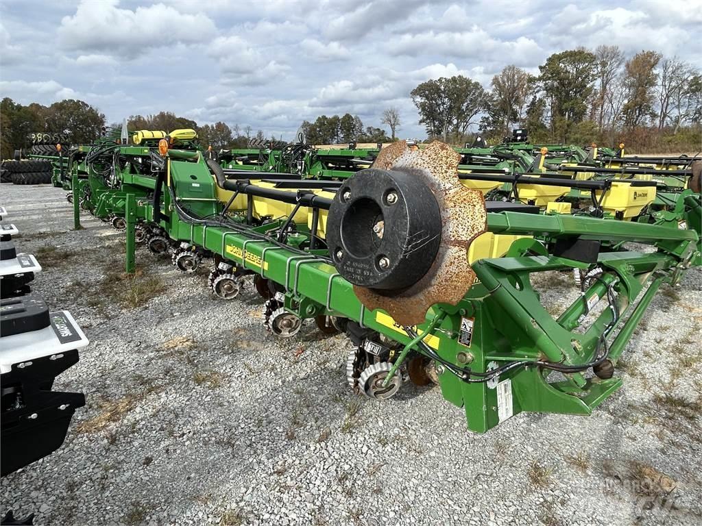 John Deere 1720 Plantemaskiner