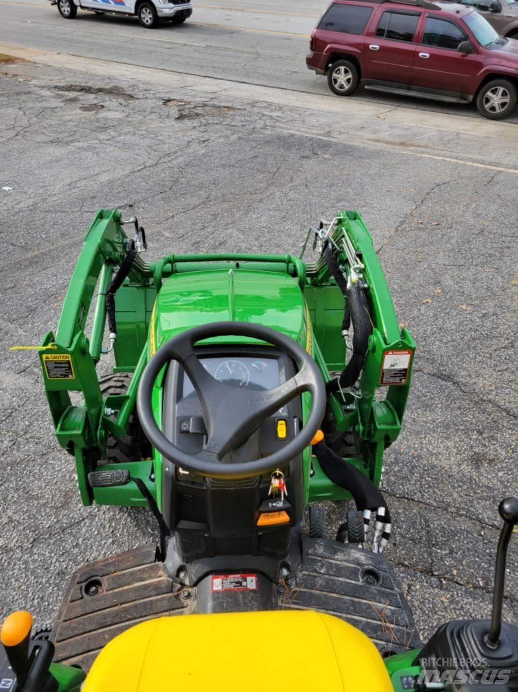 John Deere 2025R Kompakte traktorer
