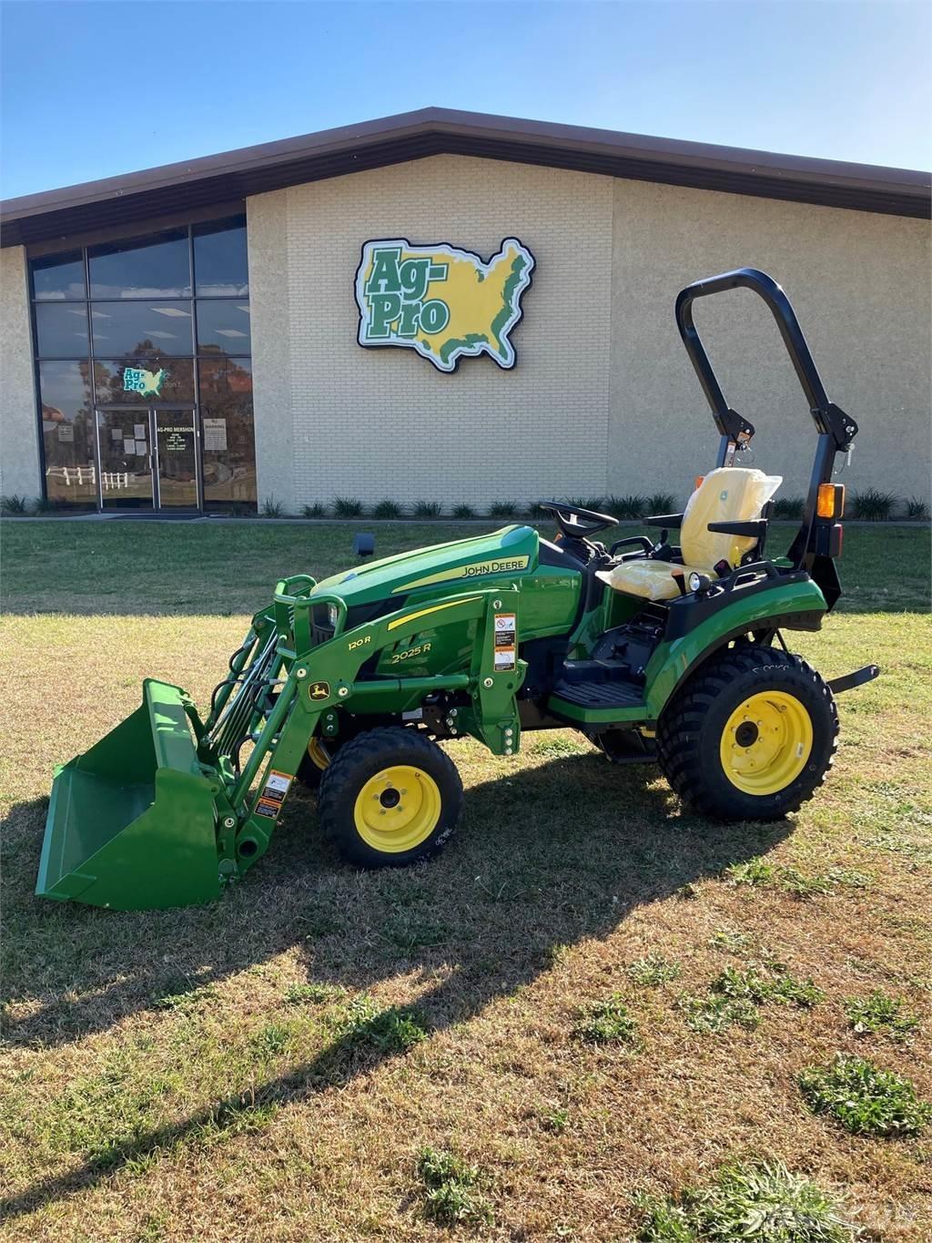 John Deere 2025R Kompakte traktorer
