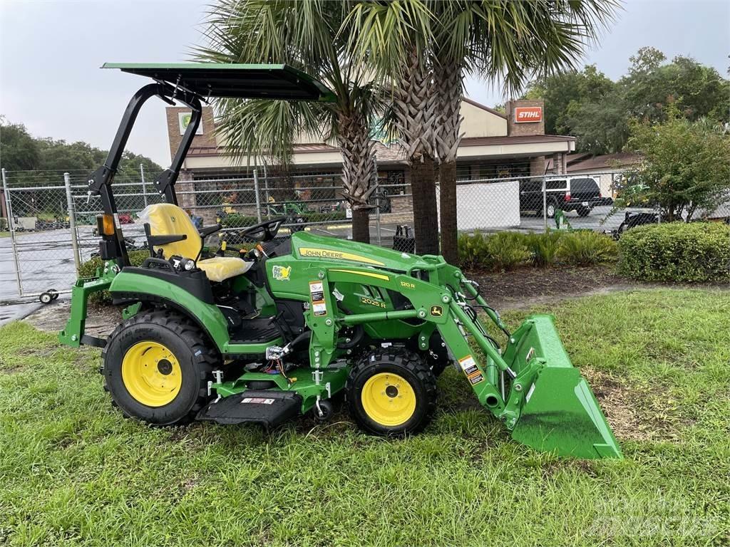 John Deere 2025R Kompakte traktorer