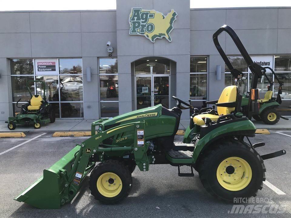 John Deere 2025R Kompakte traktorer