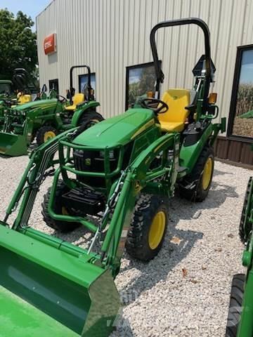 John Deere 2025R Kompakte traktorer
