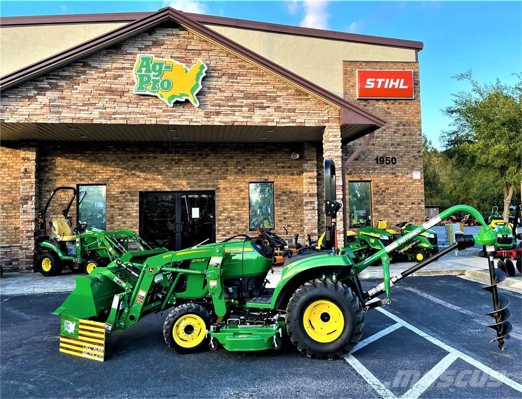 John Deere 2032R Kompakte traktorer