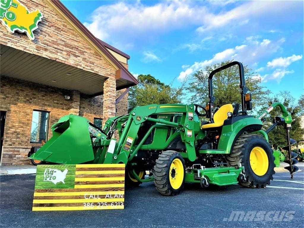 John Deere 2032R Kompakte traktorer