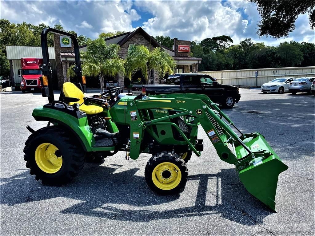 John Deere 2038R Kompakte traktorer