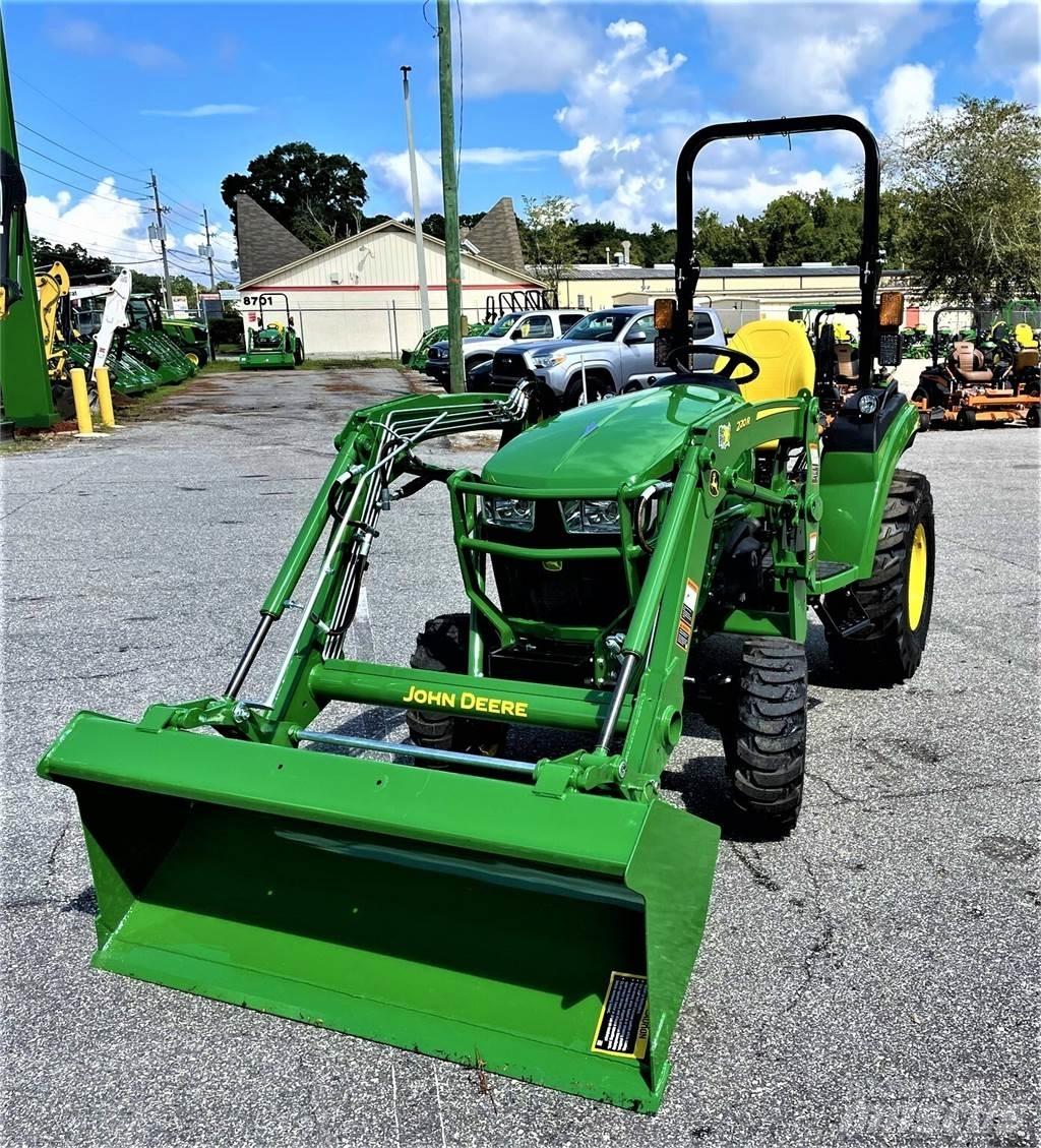 John Deere 2038R Kompakte traktorer