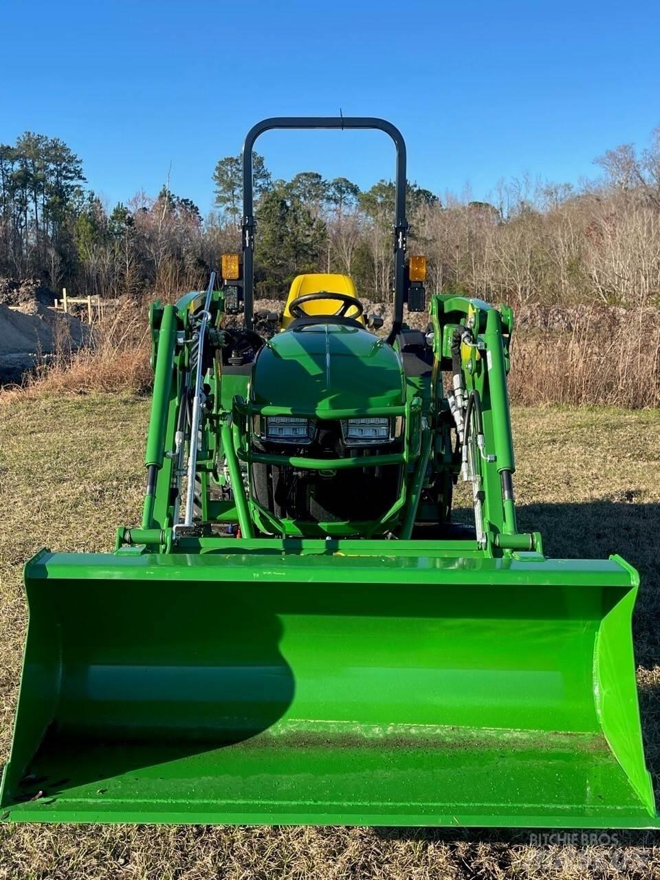 John Deere 2038R Kompakte traktorer