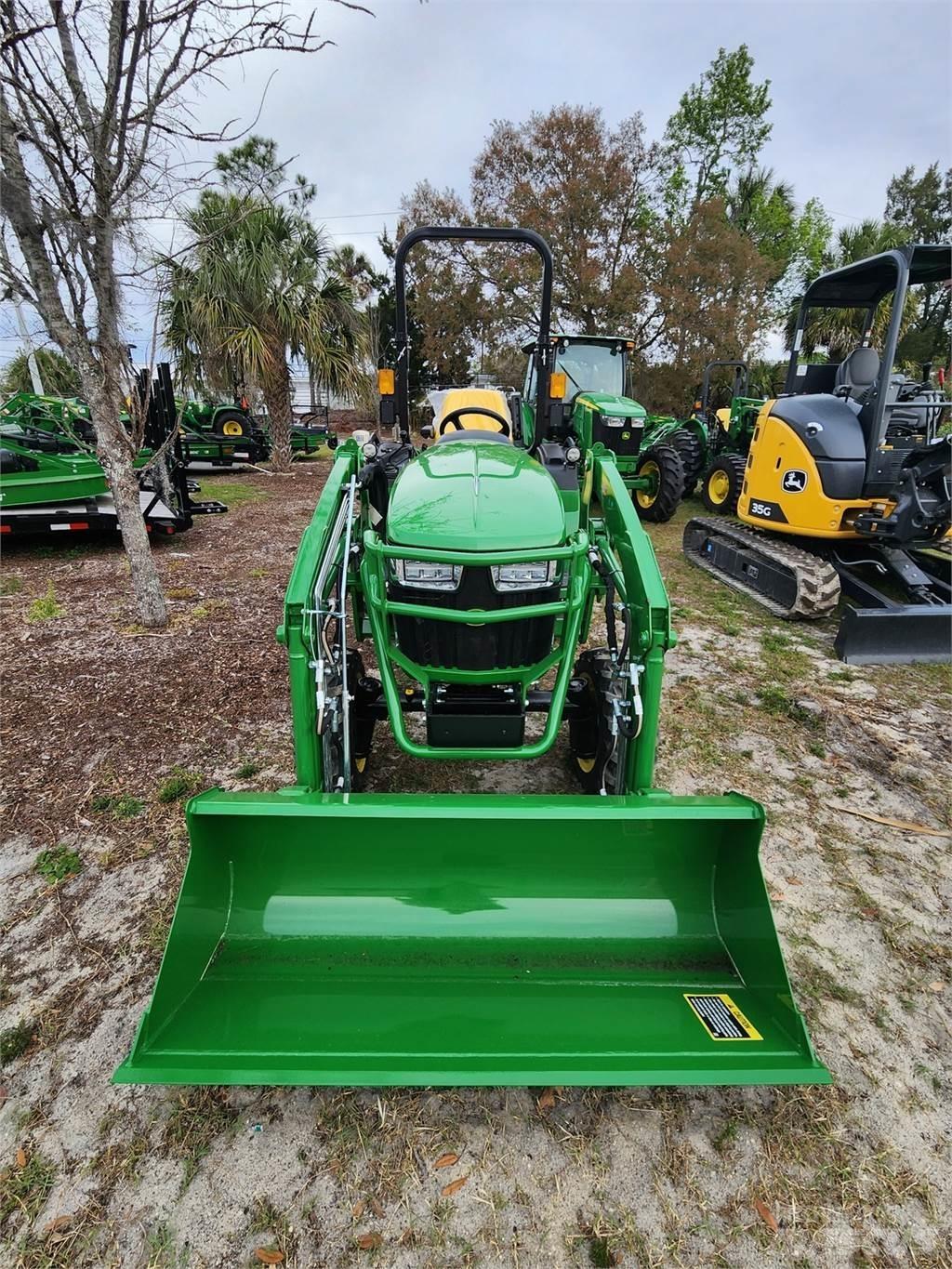 John Deere 2038R Kompakte traktorer