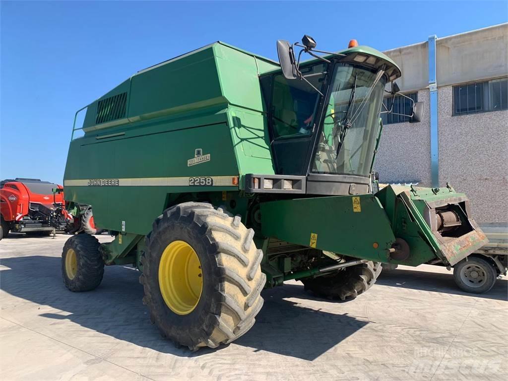 John Deere 2258 Mejetærskere