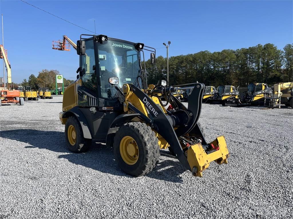 John Deere 244L Minilæsser - knækstyret