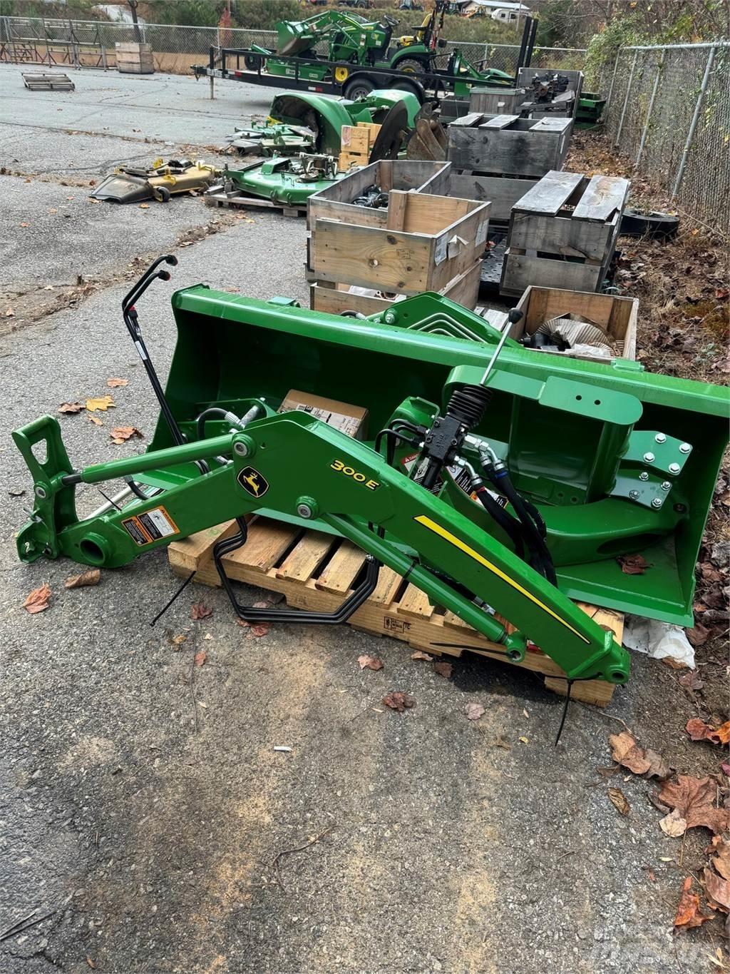 John Deere 300E Landbrug - Andet 