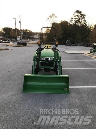 John Deere 3025E Kompakte traktorer