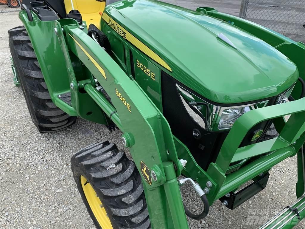 John Deere 3025E Kompakte traktorer